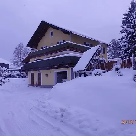 Haus Steinbock טאופליץ